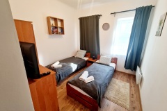 AptA-Bedroom